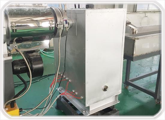 Linha de peletiza&ccedil;&atilde;o de fibra de poli&eacute;ster de roupas usadas com motor inovador de 160kW para fabrica&ccedil;&atilde;o sustent&aacute;vel 5