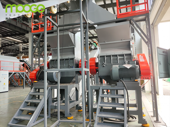 Máquina de trituração de garrafas de plástico de lâmina fixa 4 para reciclagem 2