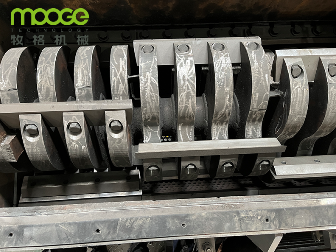 Máquina de trituração de garrafas de plástico de lâmina fixa 4 para reciclagem 7